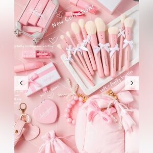 Slmissglam Pink Tote puffy bag with bow makeup brushes, gloss, mirror, lashes